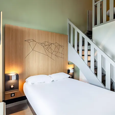 Paris Cdg Aeroport 2*