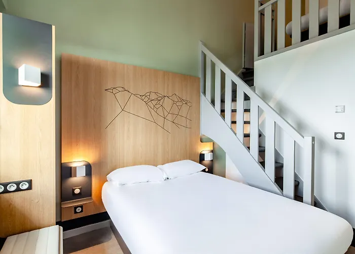 Paris Cdg Aeroport 2*