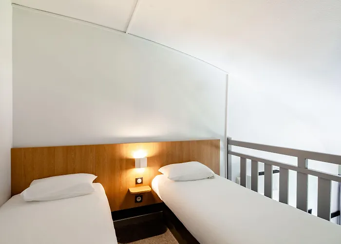 Paris Cdg Aeroport Hotel 2*